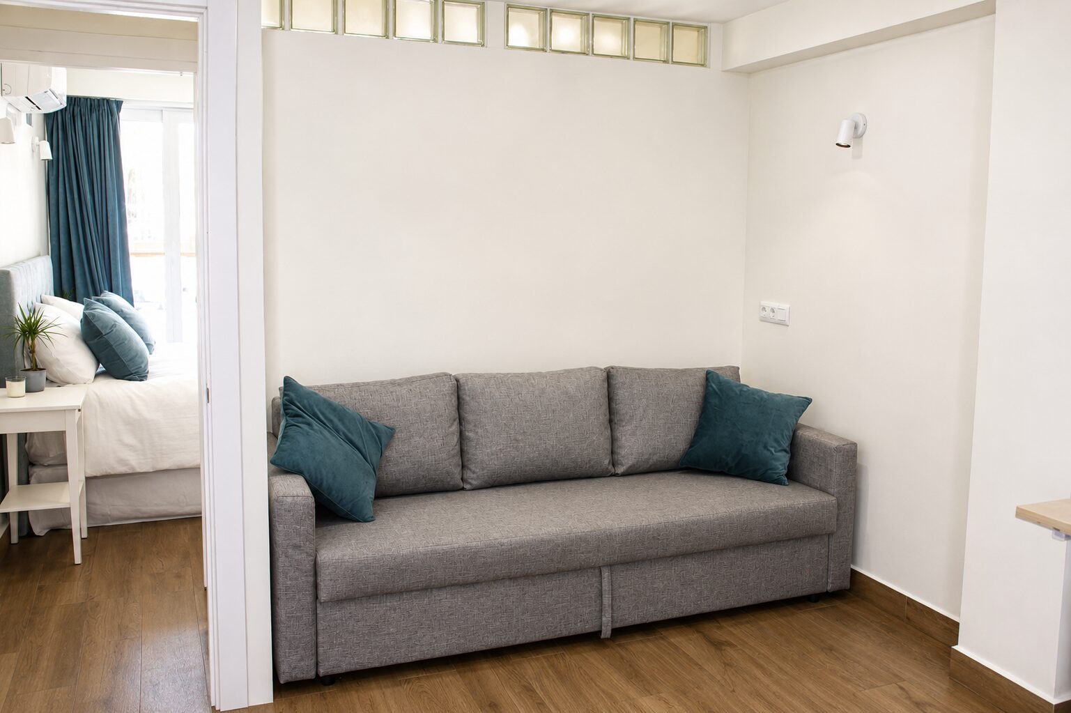 Boutique Office Sofa
